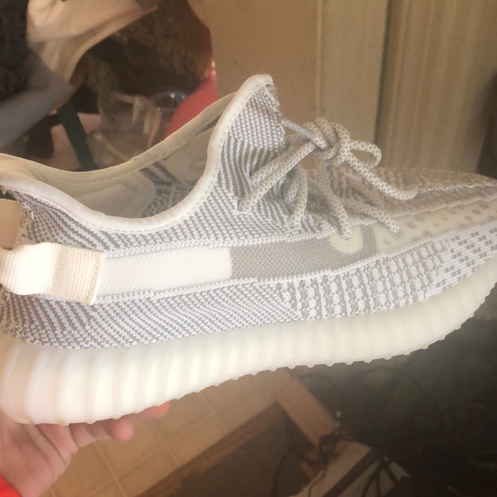 Yeezys static’s